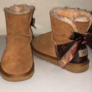 CUSTOM* LV UGGS